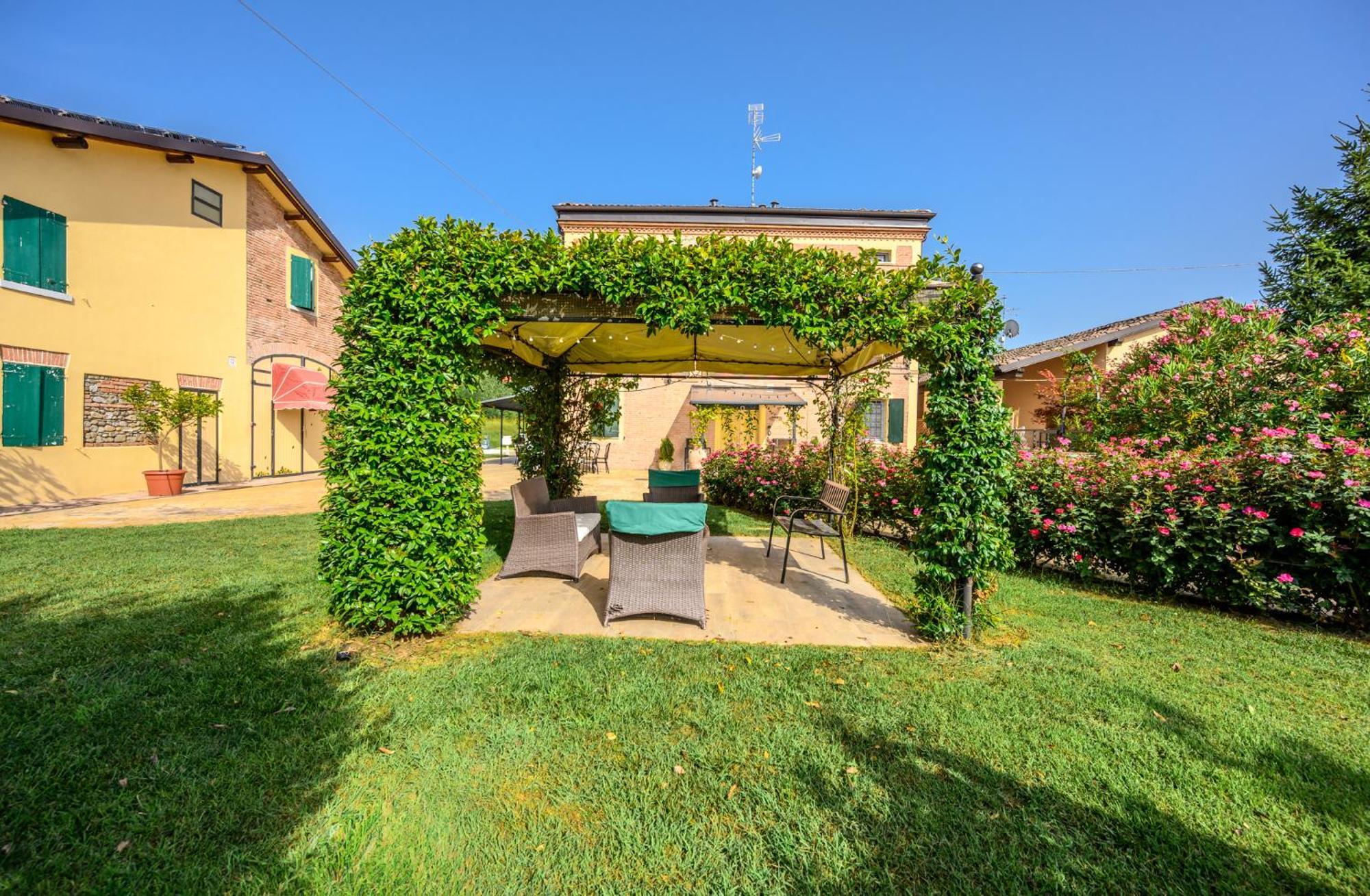 La Casa Di Valeria - Modena Bed & Breakfast Dış mekan fotoğraf