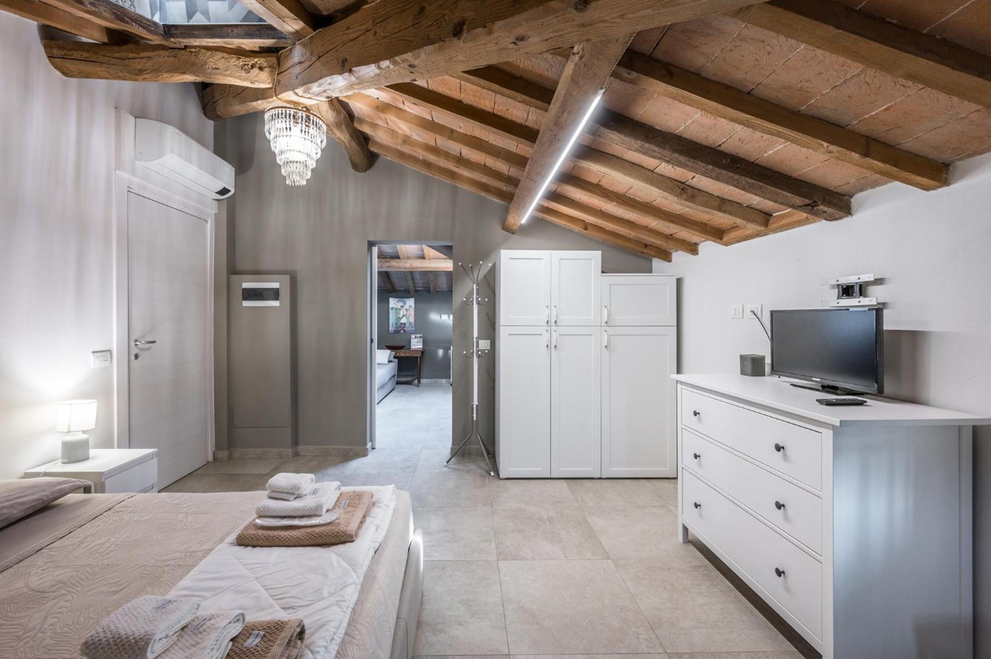 La Casa Di Valeria - Modena Bed & Breakfast Dış mekan fotoğraf